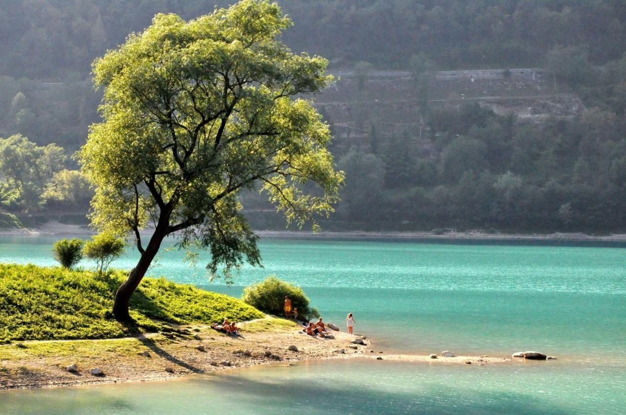 Al Trovante - Gardaslowemotion Apart otel Tenno Dış mekan fotoğraf